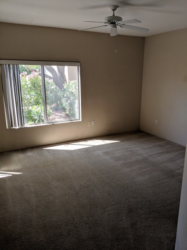 Building Photo - 2/2 condo for rent in Scottsdale Mission. MM