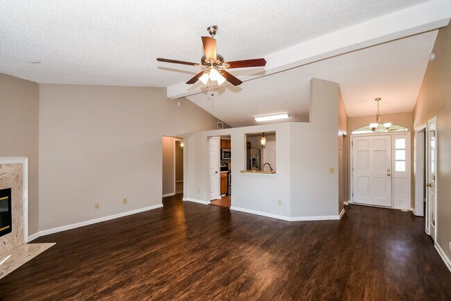 Building Photo - 12386 Carriage Crossing Ct
