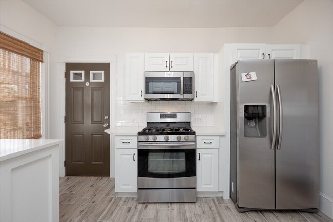 Building Photo - 65 Beaumont St