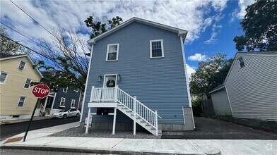 Building Photo - 31 Padelford St