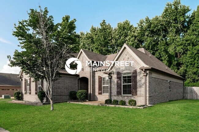 Foto del edificio - 4 Bedroom Pet-Friendly Home in MEMPHIS, TN with Main Street Renewal