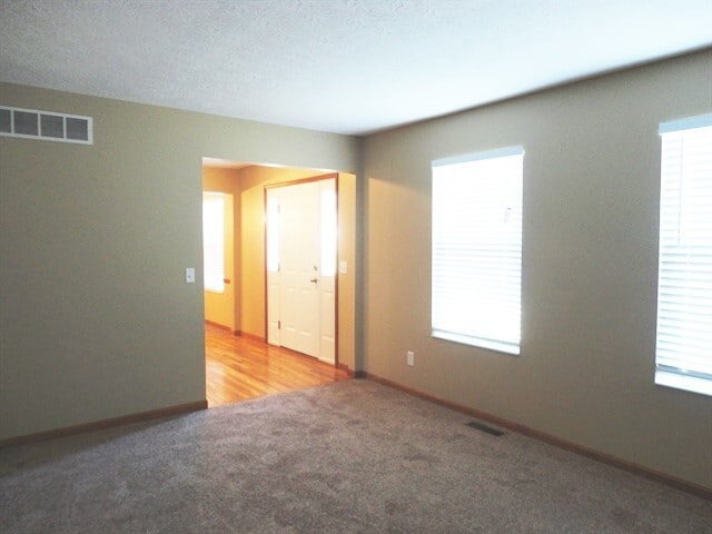 Foto del edificio - 3736 Maplebrooke Ln