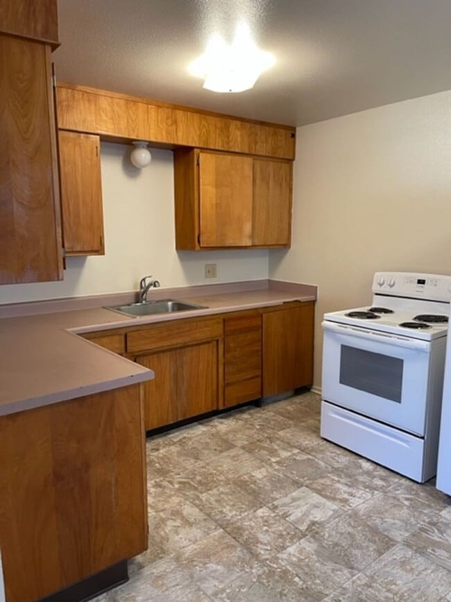 Foto del edificio - Magnolia Neighborhood Upstiars Apartment