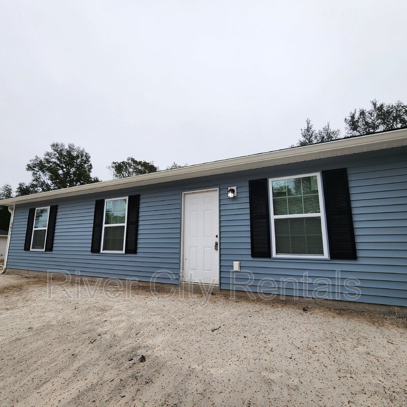 5621 Overlook Dr E, Keystone Heights, FL 32656 House Rental in
