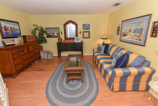 Building Photo - 209 Ocean Dunes Cir
