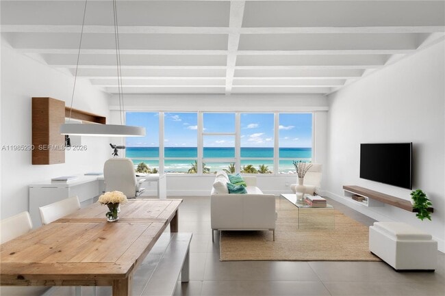 Foto del edificio - 4925 Collins Ave