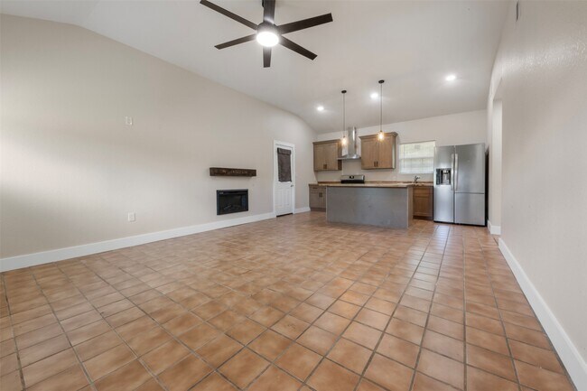 Foto del edificio - 2140 County Rd 235