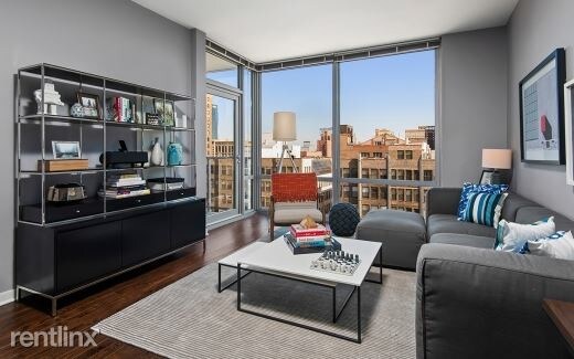 Foto del edificio - 738 S Clark St
