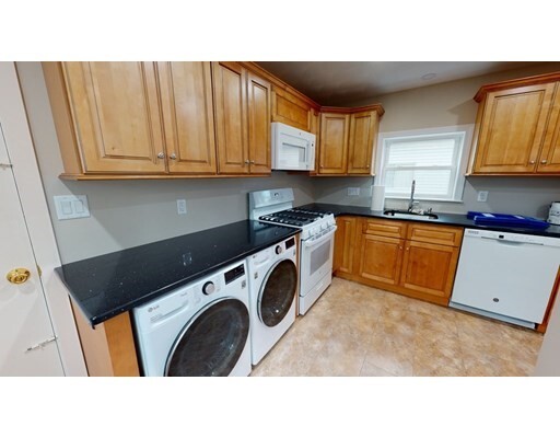 Foto principal - 271 Washington St