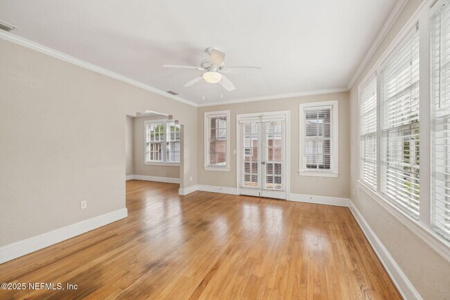 Foto del edificio - 2822 Herschel St