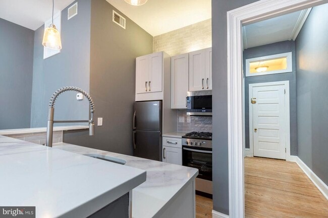 Building Photo - 2220 Delancey Plz