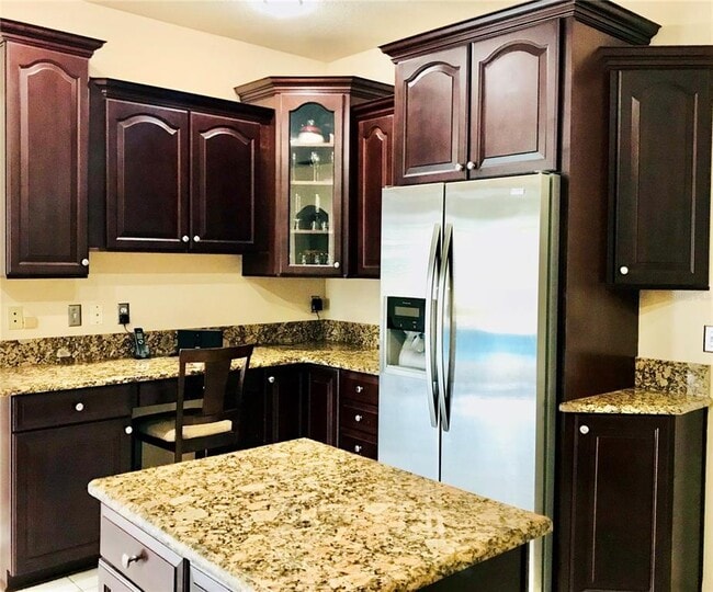 Building Photo - 12415 Seabrook Dr