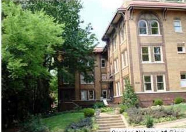 Exterior - 2242 Arlington Ave S