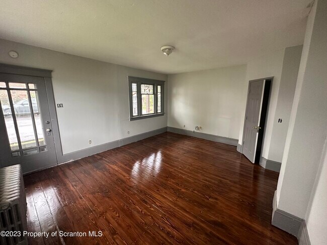 Foto del edificio - 932 S Hanover St