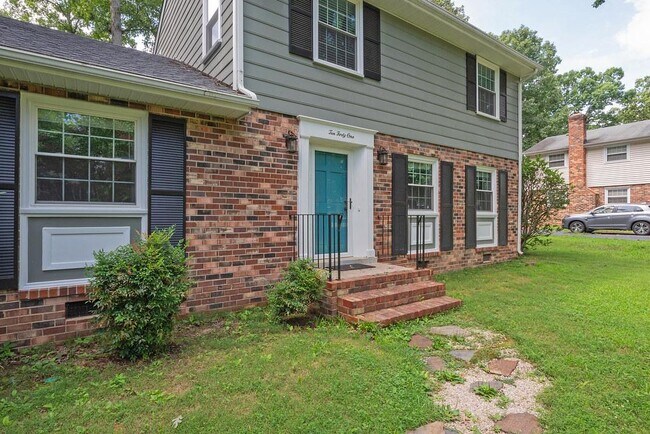 Foto del edificio - 1041 Warminster Dr