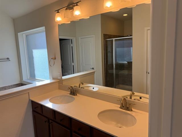 Foto del edificio - 2333 Leeward Pl