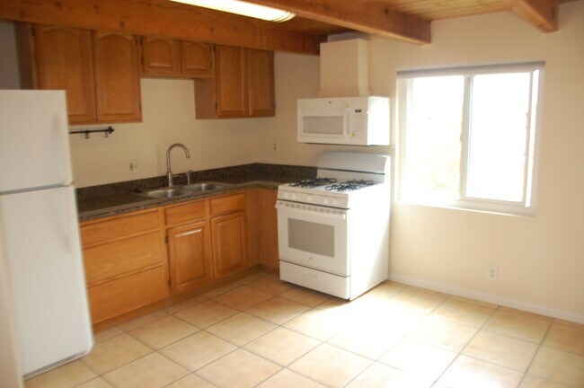 Building Photo - 093