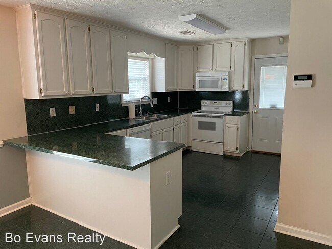 Building Photo - 3 br, 2 bath House - 6444 Chaprice Lane