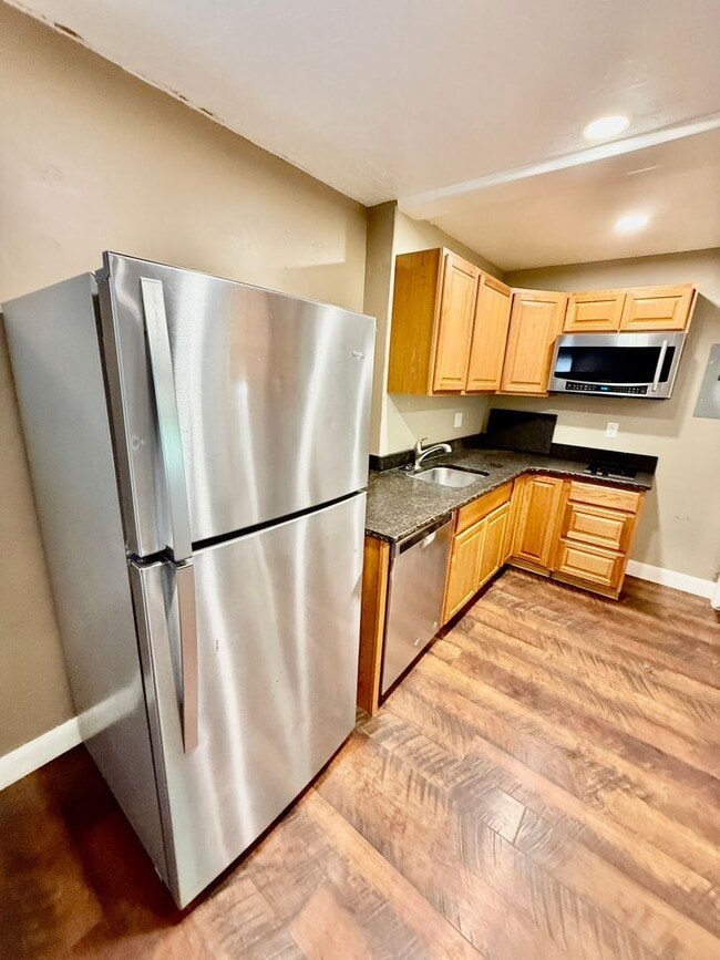 Building Photo - Charming 1 bedroom for Rent in the Heart o...