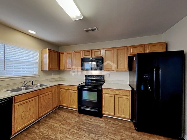 Foto del edificio - 4227 Springhaven Dr