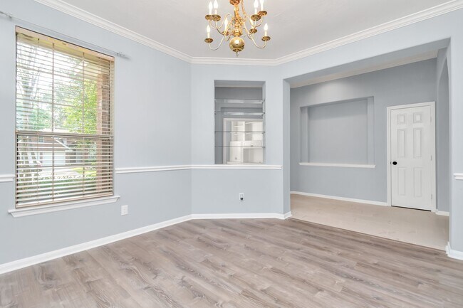 Foto del edificio - 19 Long Springs Pl