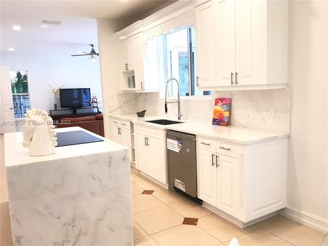 Foto del edificio - 7345 SW 96th St