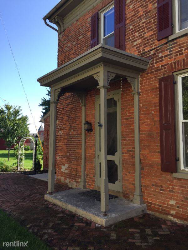 Building Photo - 4 br, 2 bath Townhome - 39 East High St.
