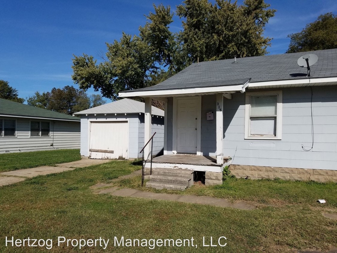 311 W Broadway Ave, Ponca City, OK 74601 Condo for Rent in Ponca City