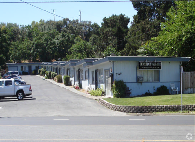 Building Photo - 3570 Pacheco Blvd