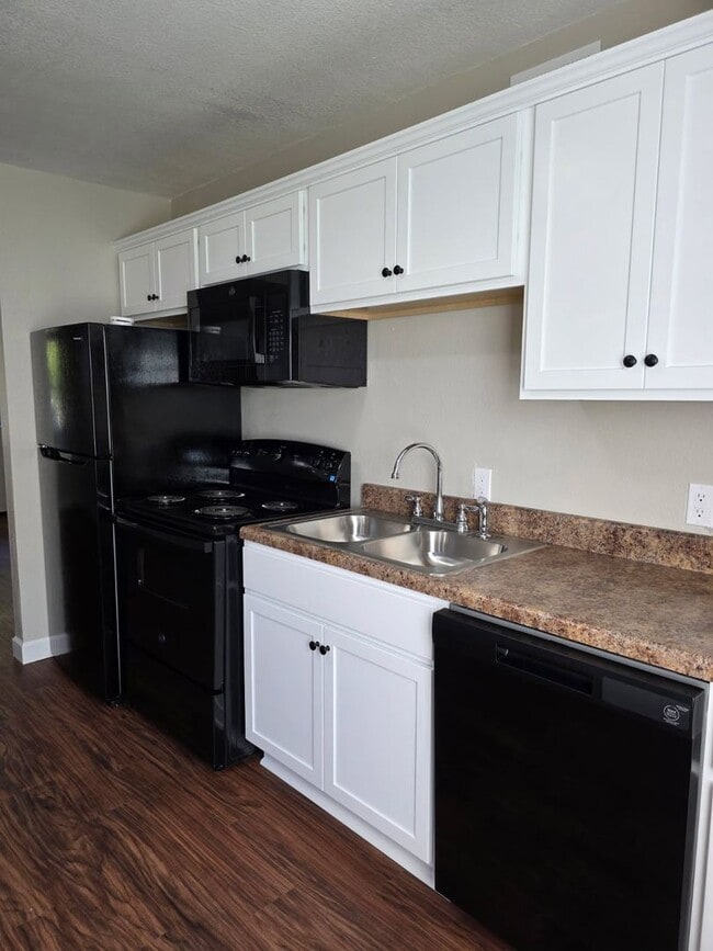 Interior Photo - Cedar Pointe Apartments