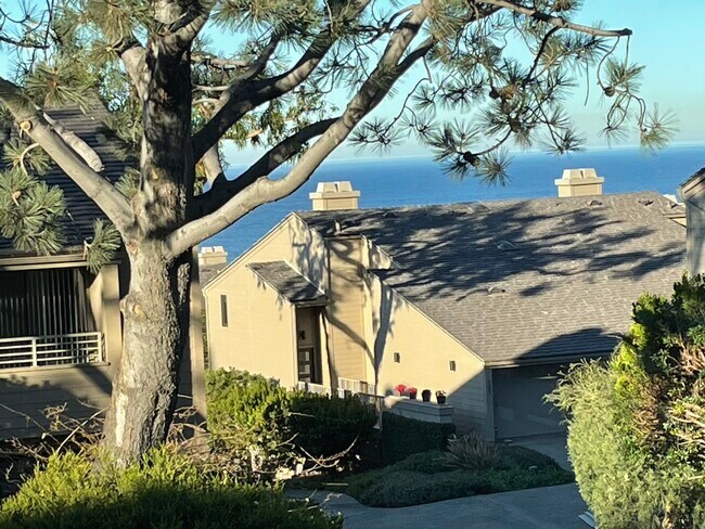 Ocean View - 259 Stratford Ct