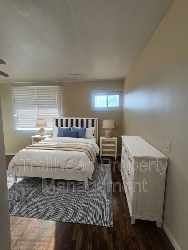 Foto del edificio - 3115 S Forest Ave