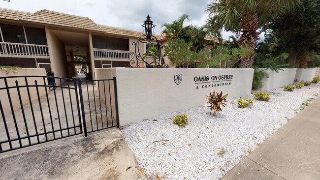 Building Photo - 3350 S Osprey Ave