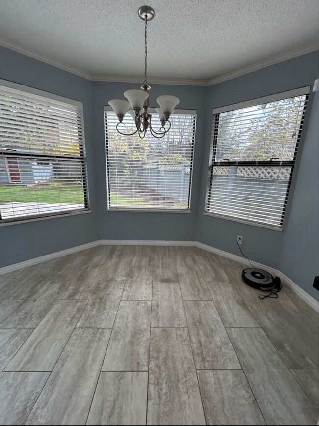 Photo du bâtiment - 10454 Fraserglen Dr