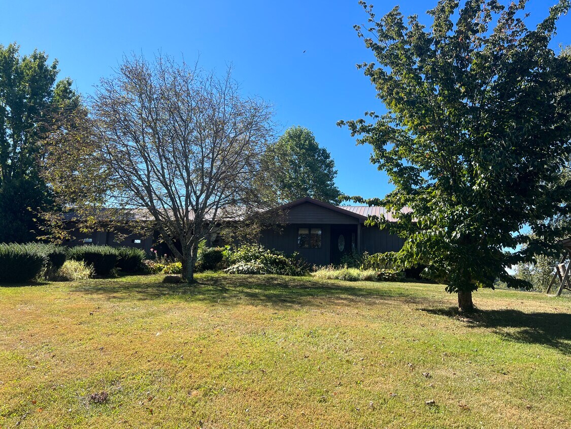 Primary Photo - 281 Myrtle Ln