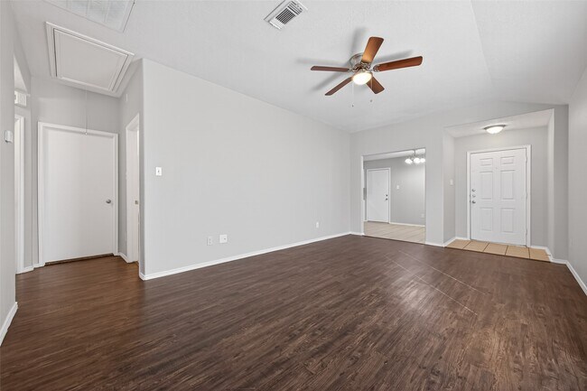 Building Photo - 7327 Winter Song Dr