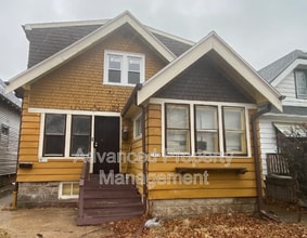 Building Photo - 3859 N 21st St