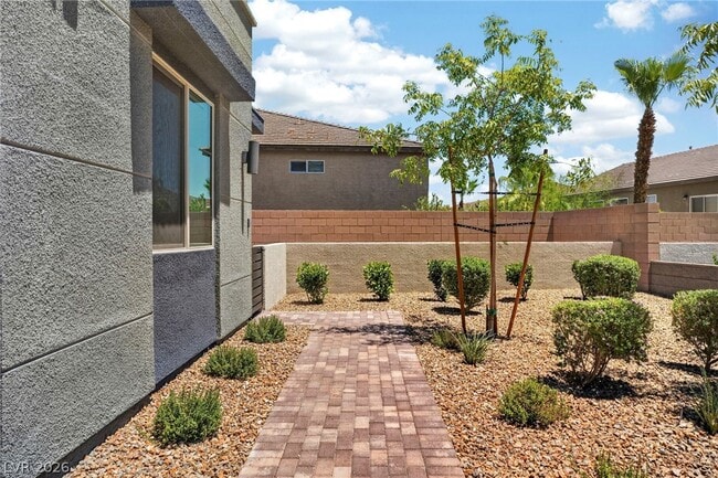 Building Photo - 6170 Redstone Hls Dr