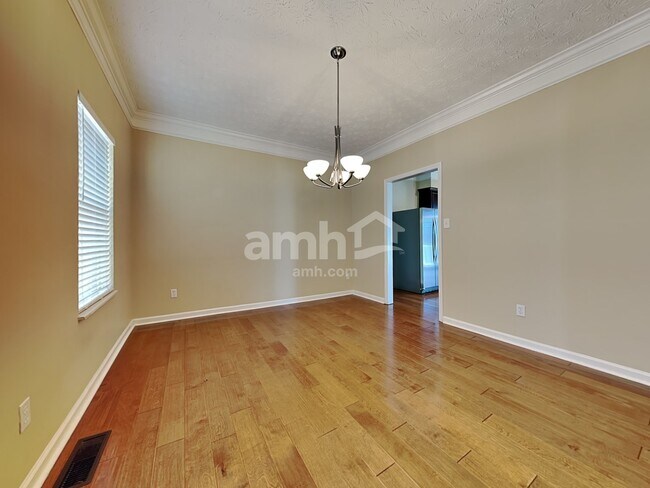 Foto del edificio - 8317 Mecklenburg Ct