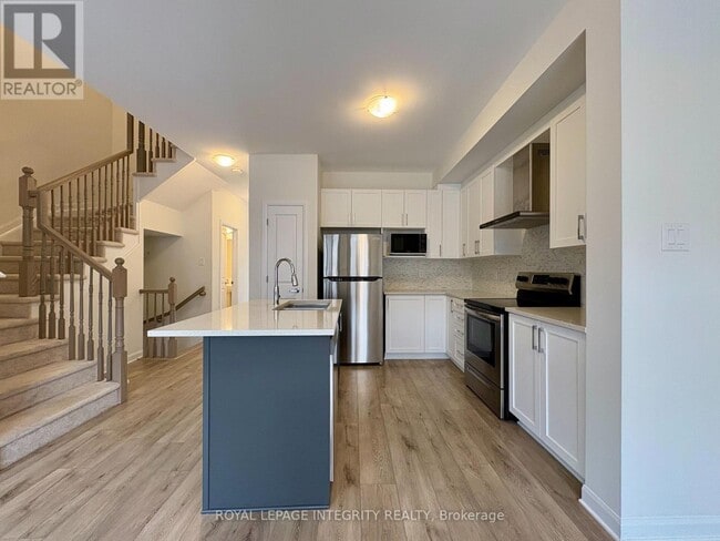 Building Photo - 527 Winterset Rd