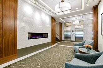 Building Photo - 6 Whittier Pl