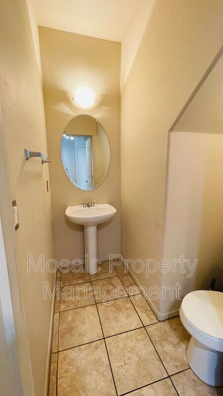 Building Photo - 5400 S Hardy Dr