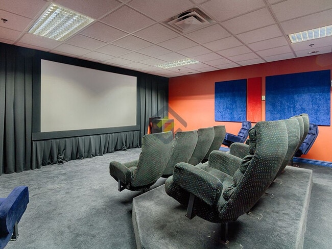 Building Photo - 2700 Rue Rufus-Rockhead