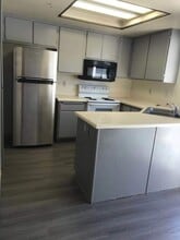 Building Photo - 707 S Webster Ave