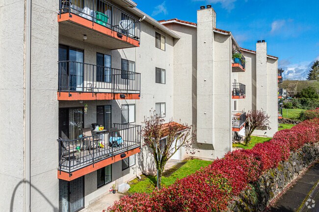 Building Photo - Bryn Mawr Plaza Apartments