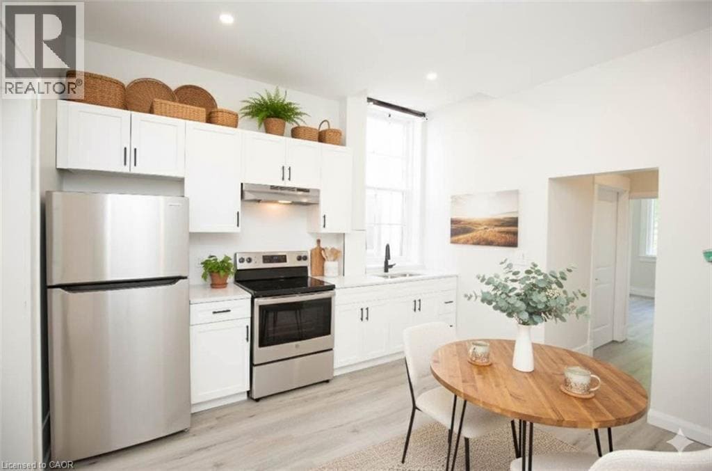 Building Photo - 34 Dumfries St