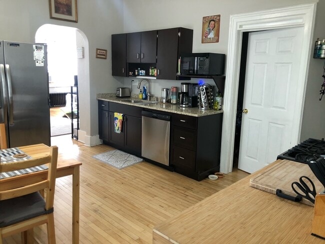 Building Photo - 2460 S Delaware Ave