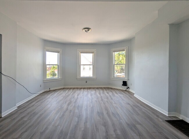 Photo - 5401 Broad St Apartment