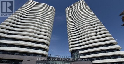 Building Photo - 10 Flavelle Trl
