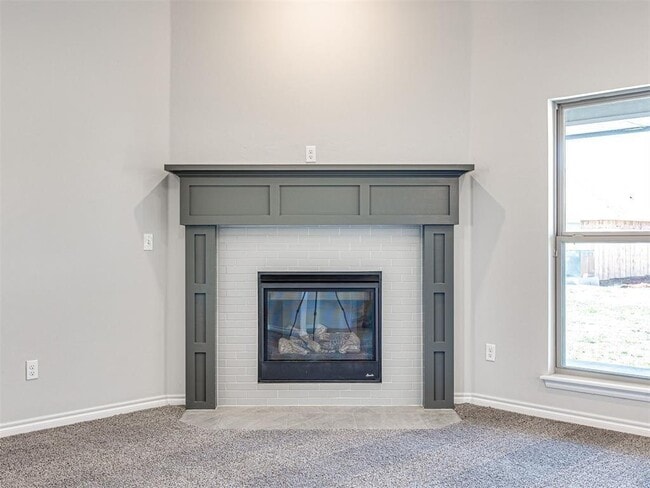 Building Photo - 513 Grand Sycamore Dr